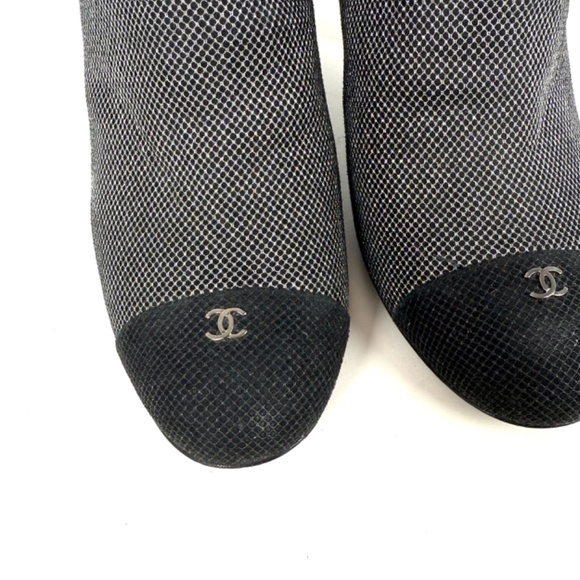 Authentic CHANEL Black Silver Tweed CC Logo Ankle Booties Boots 40 9.5 - Picture 6 of 13